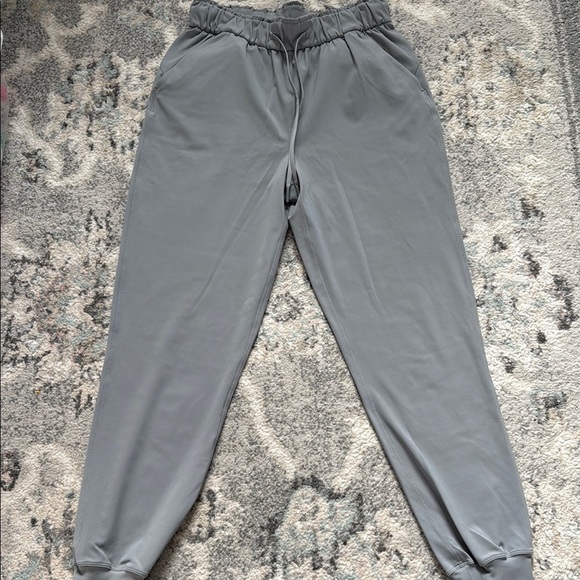 Lululemon Keep Moving Jogger - Picture 1 of 10